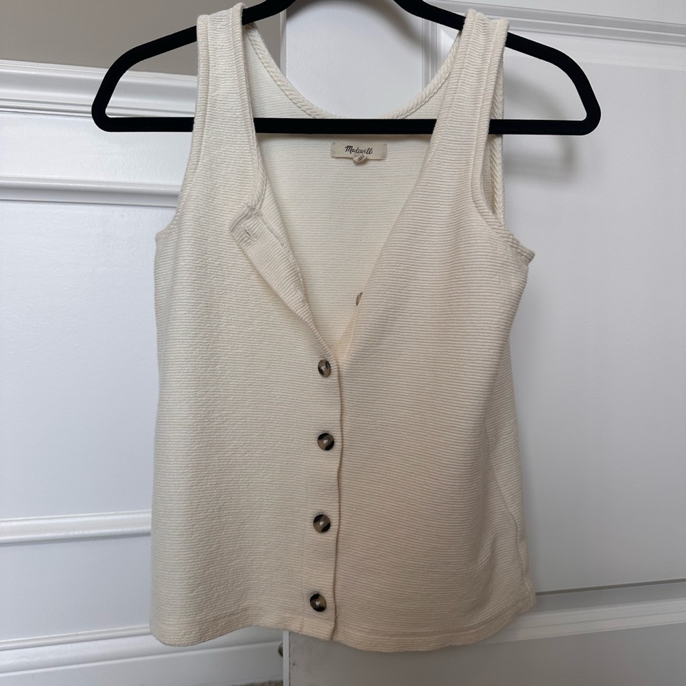 Button up tank
